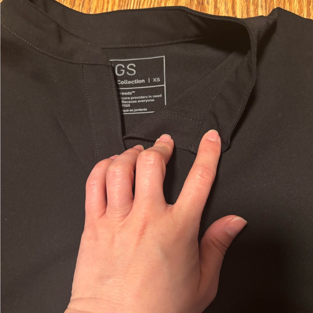 Figs Black Tee - Picture 2 of 3